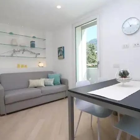 Borsieri With Parking Apartment Como
