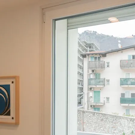 Borsieri With Parking Apartment Como