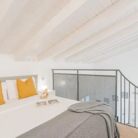 Borsieri With Parking Apartment