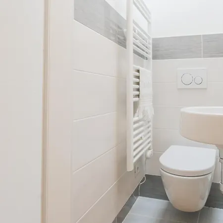Borsieri With Parking Apartment Como